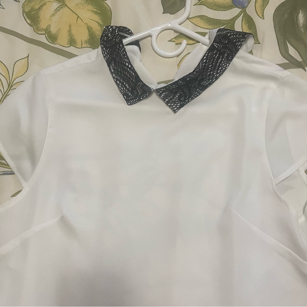 EXPRESS WHITE WOMEN’S BLOUSE - SIZE 16